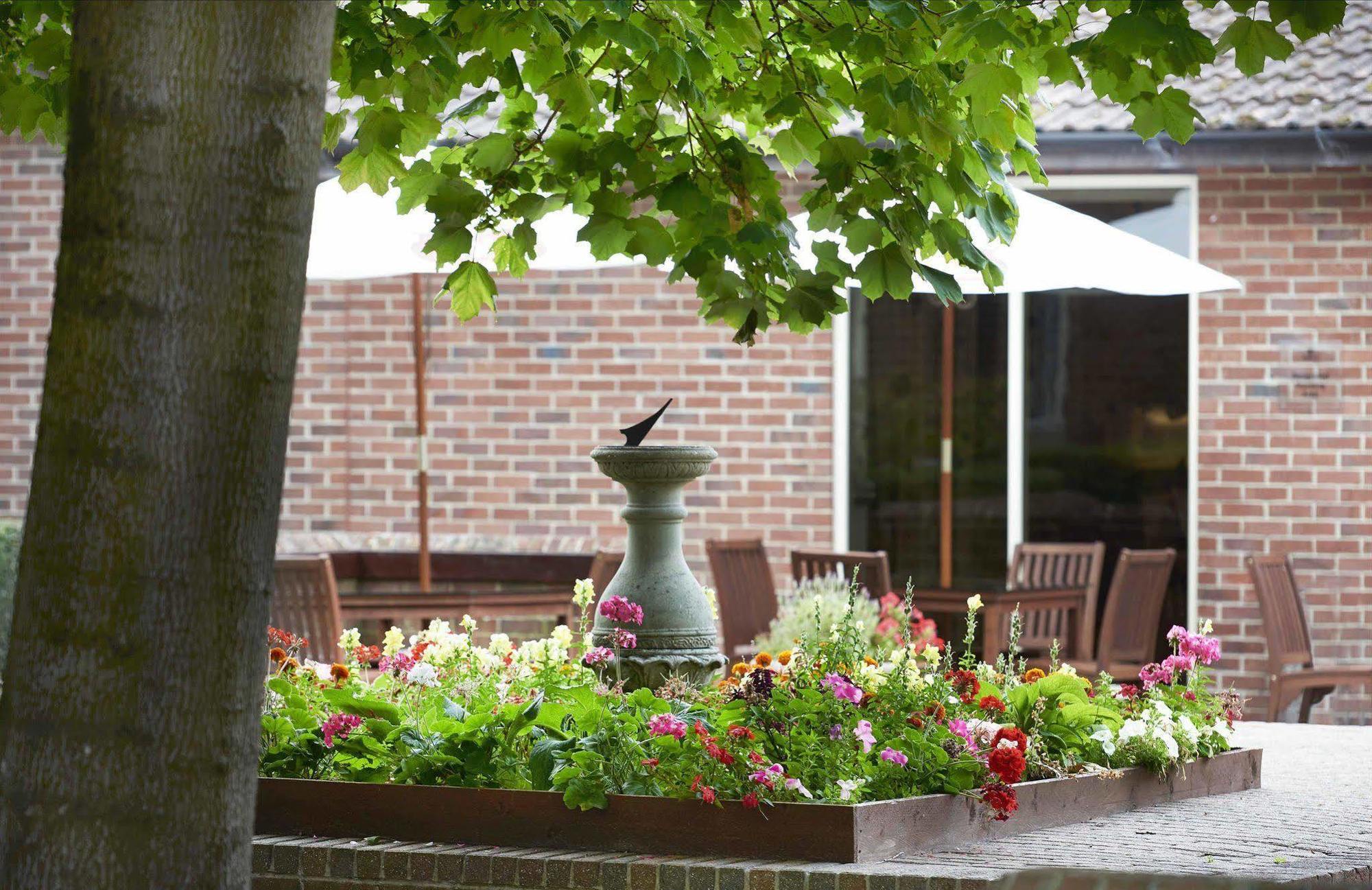 Orida Hotels Newbury Newbury  Exterior photo